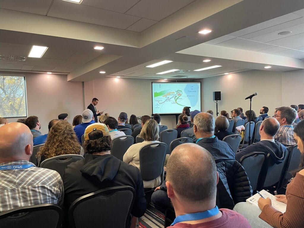 9c21b7bb24ce18516a6133a84be468b83c1ffc95